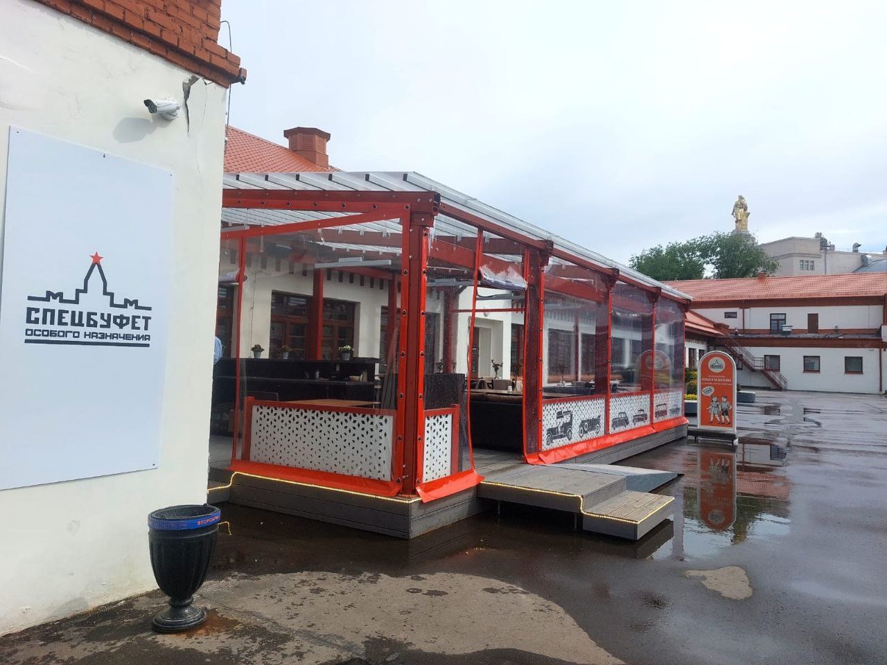 ПВХ шторы для летней террасы кафе в Мышкине